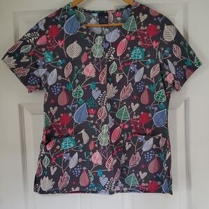 Chloe Zoe ScrubsFloral Leaf Print Women’s ScrubTop - Gray with Multicolor Leaves
